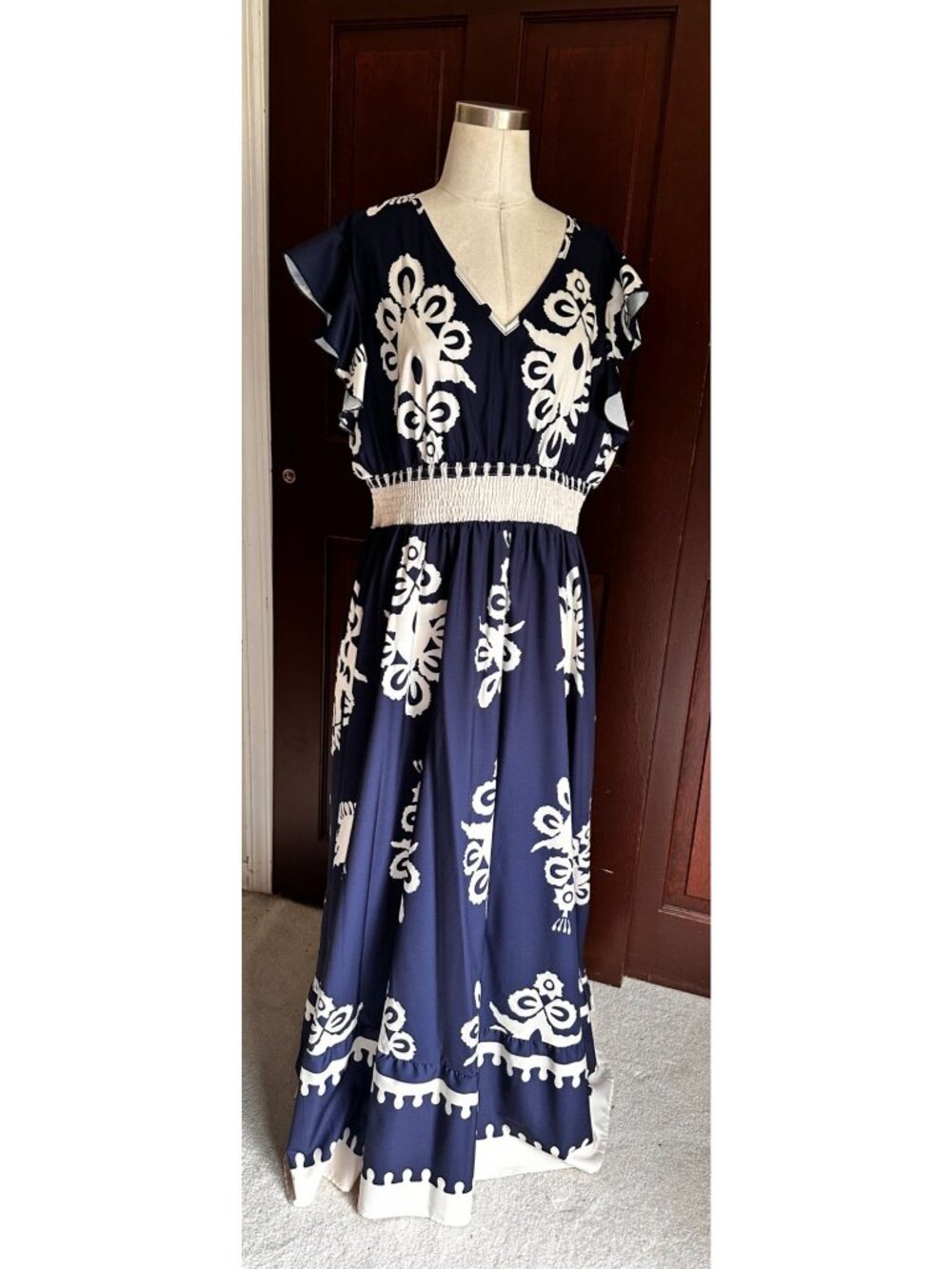 Unbranded Navy and white maxi dress v neckline paisley pattern L